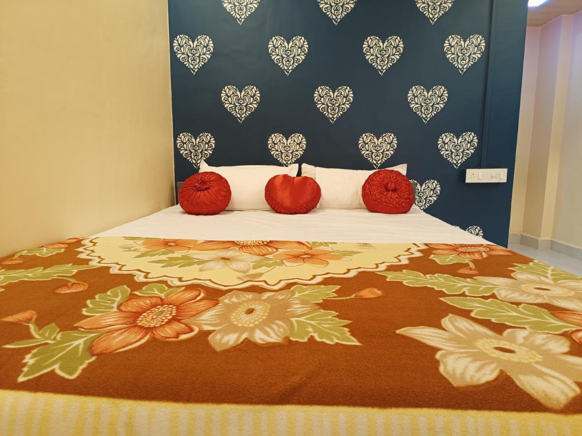 Shree Nivas Home Stay Srīvardhan Buitenkant foto