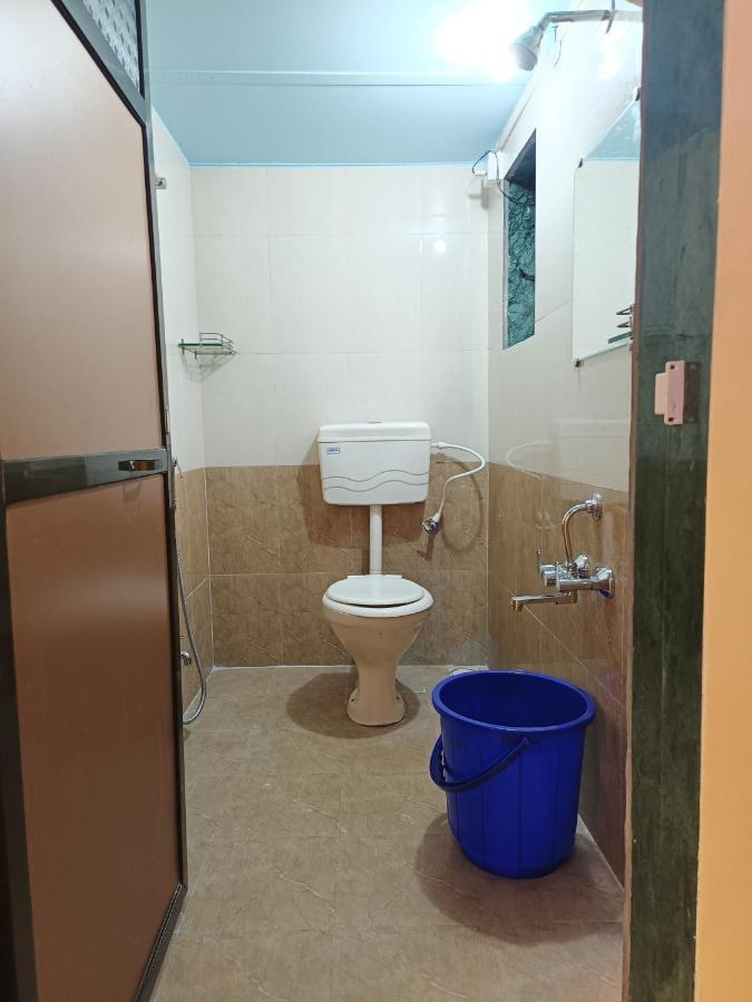 Shree Nivas Home Stay Srīvardhan Buitenkant foto