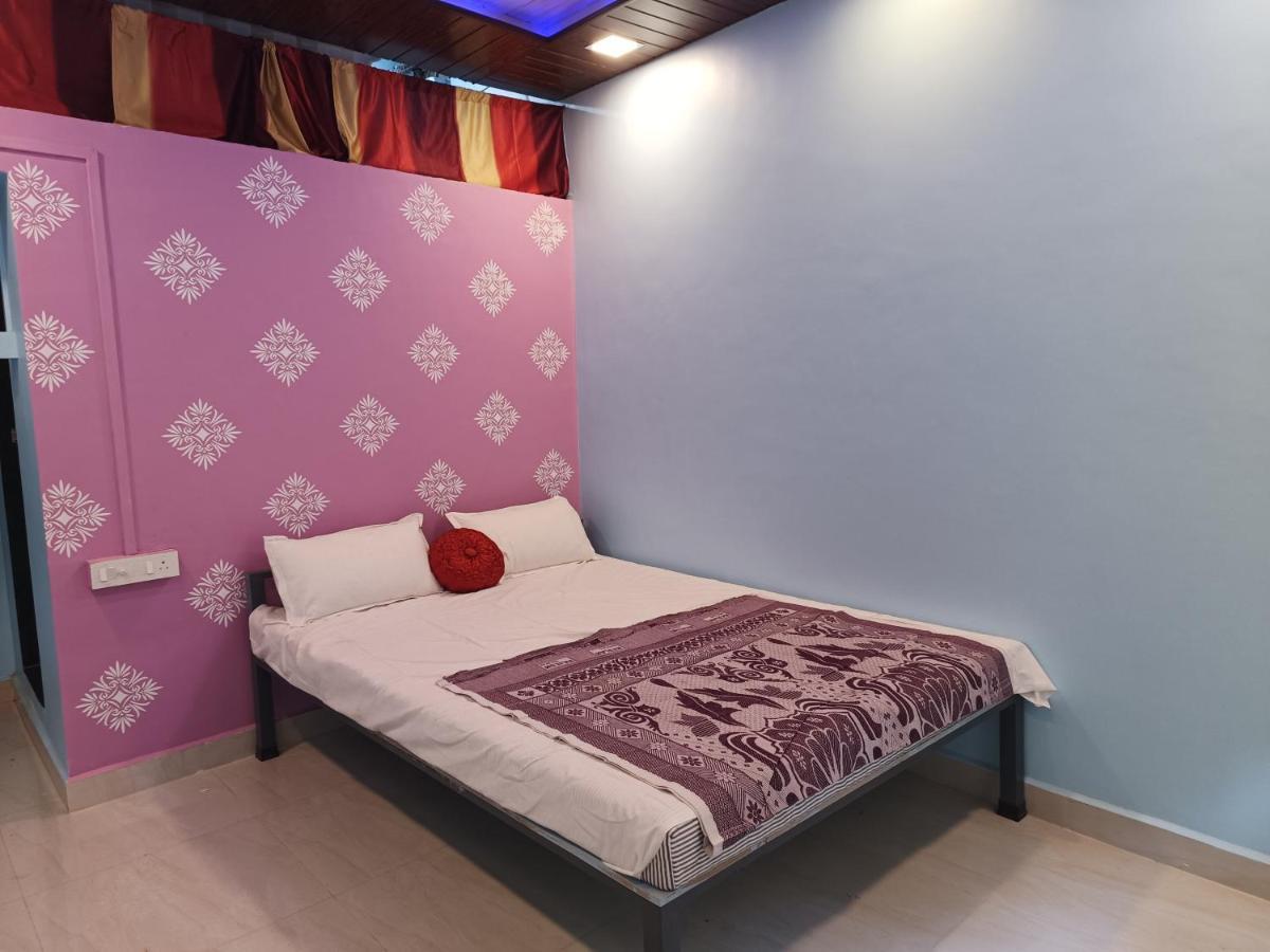 Shree Nivas Home Stay Srīvardhan Buitenkant foto